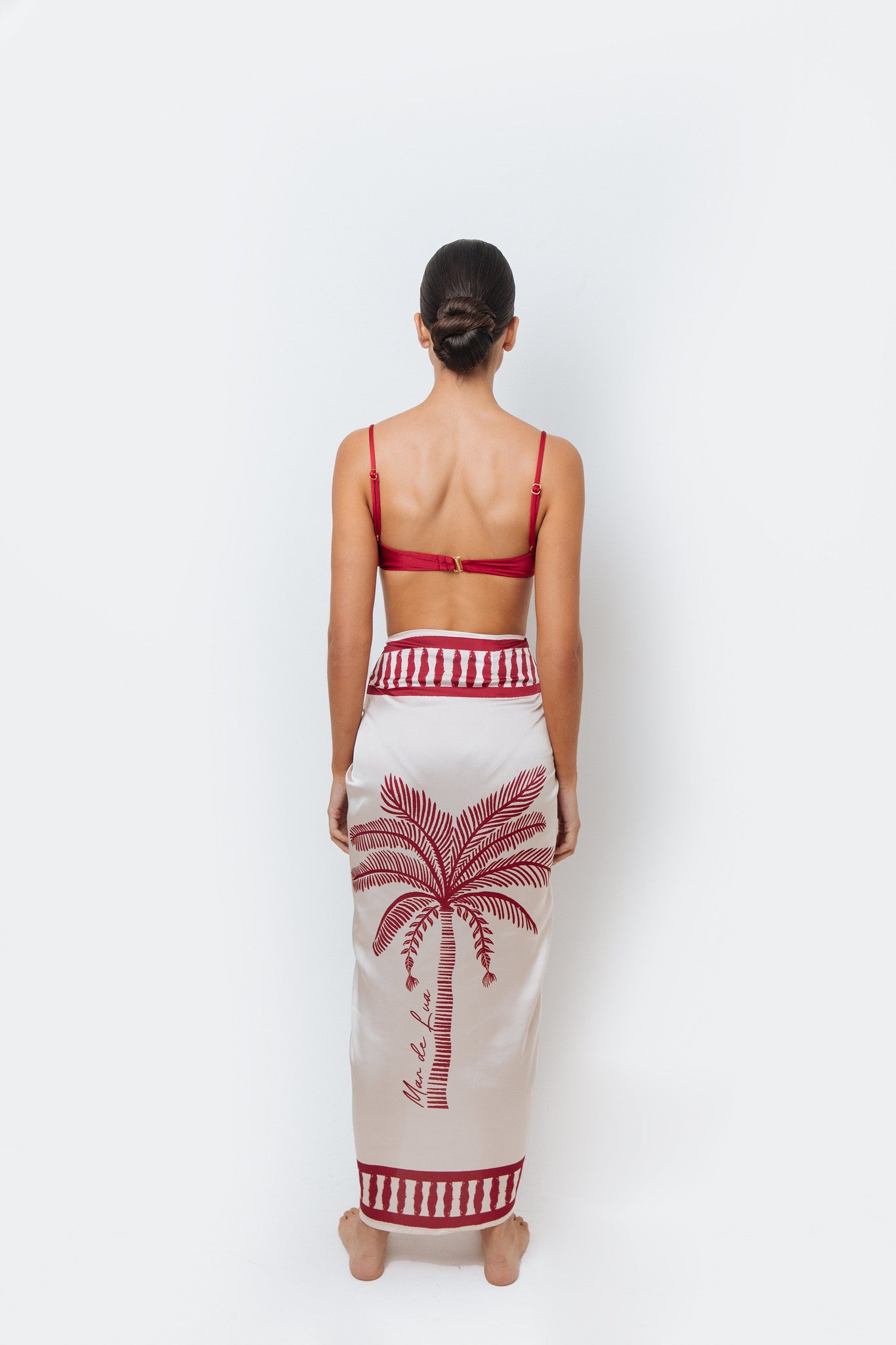 AISHA GRANATE SARONG