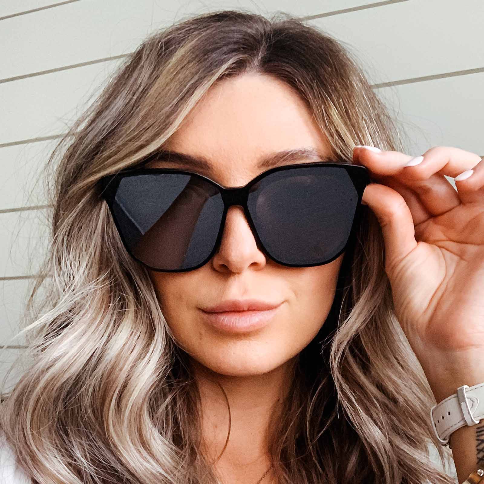 GIA BLACK GREY